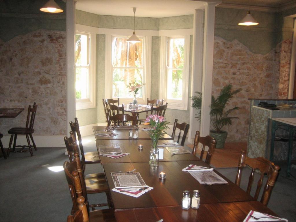 The Priory Hotel Dongara Esterno foto