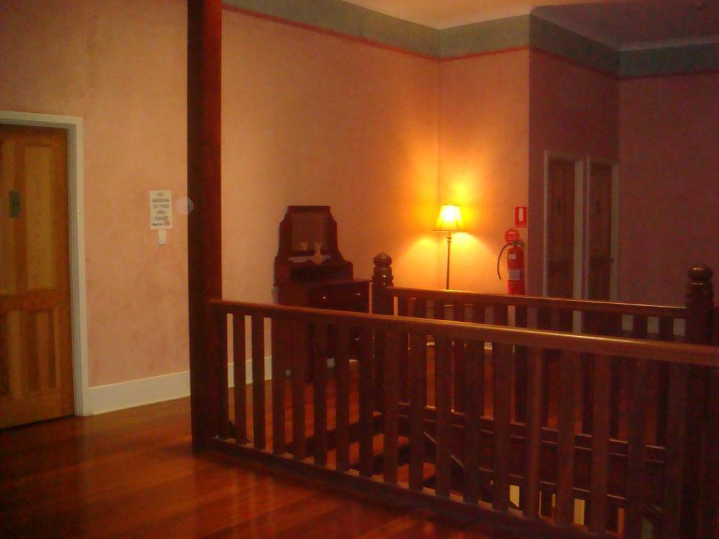 The Priory Hotel Dongara Esterno foto